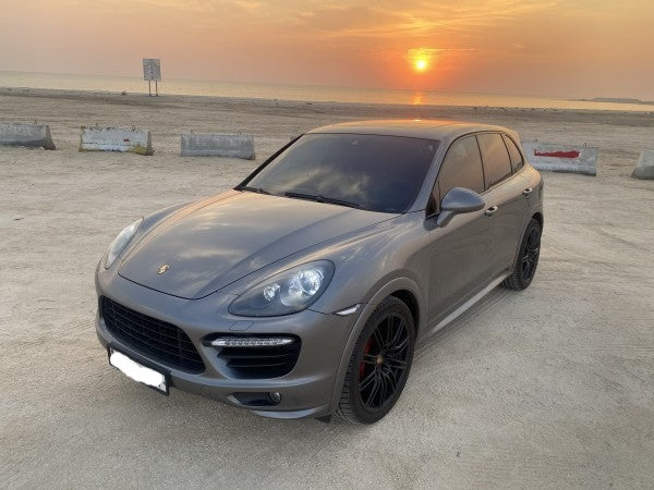 2013 Porsche Cayenne GTS